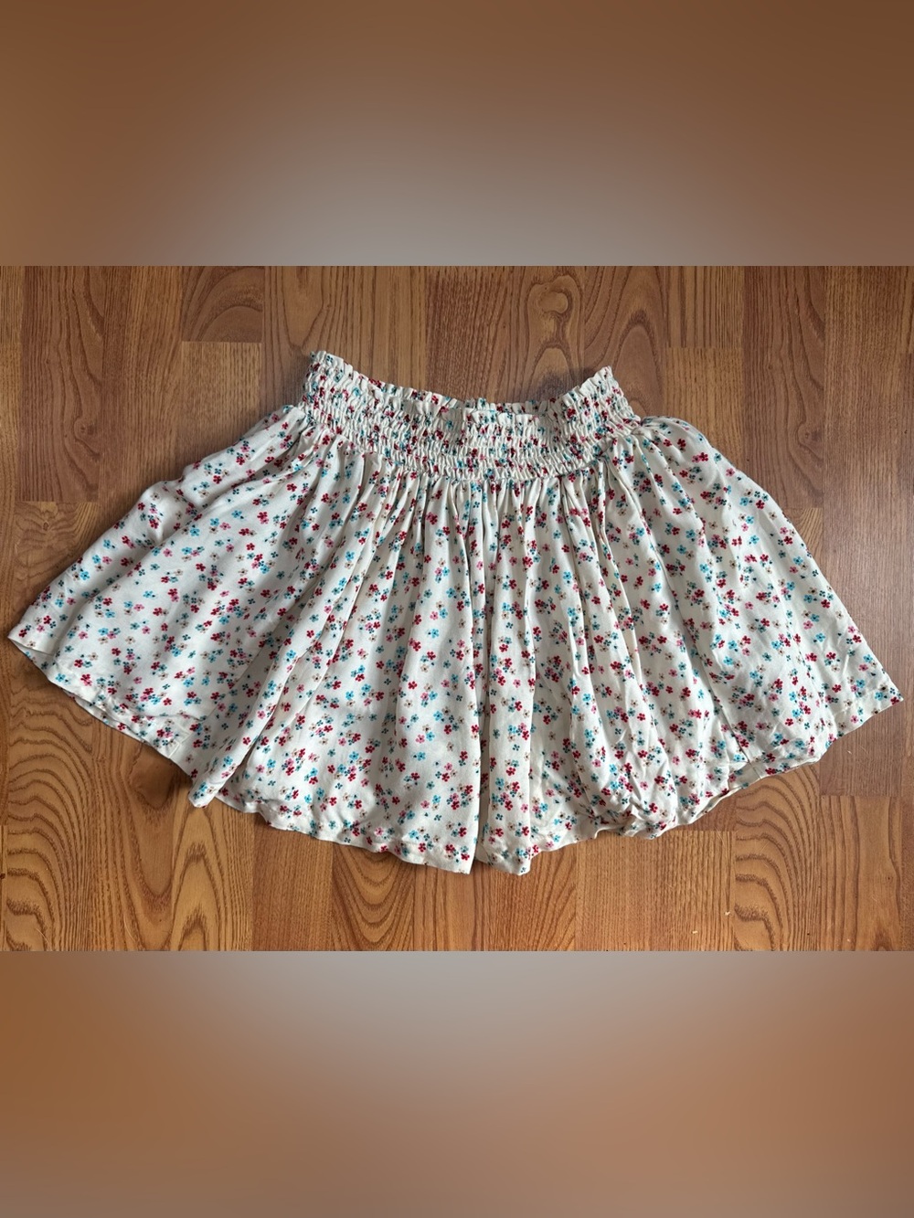 ❤️2/$20 Divided Size 6 Floral Smocked Waist Mini Skirt Cottagecore (B13)